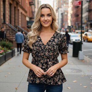 Floral Chic Blouse Light & Airy Fabric Elegant Lantern Sleeves ✨